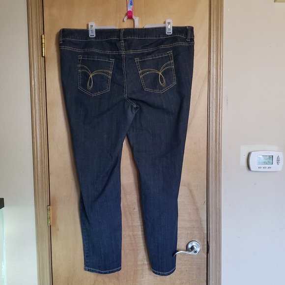 Torrid Denim Size 22 Faux Jewel Double Button - Picture 3 of 5